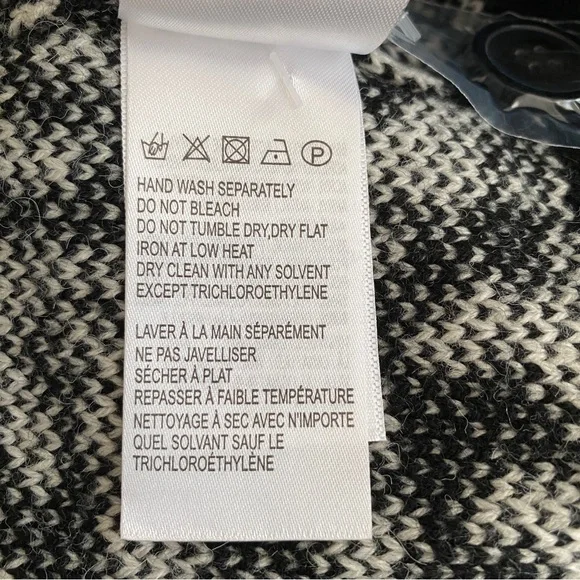 Farm Rio Pineapple Garden Knit Cardigan - Picture 7 of 12